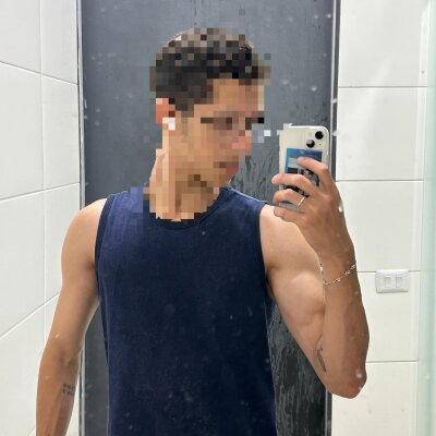 Casal_uaii Live Cam on StripChat and RICams