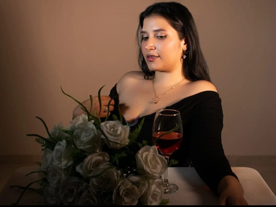 Azahara-Alcazar profile