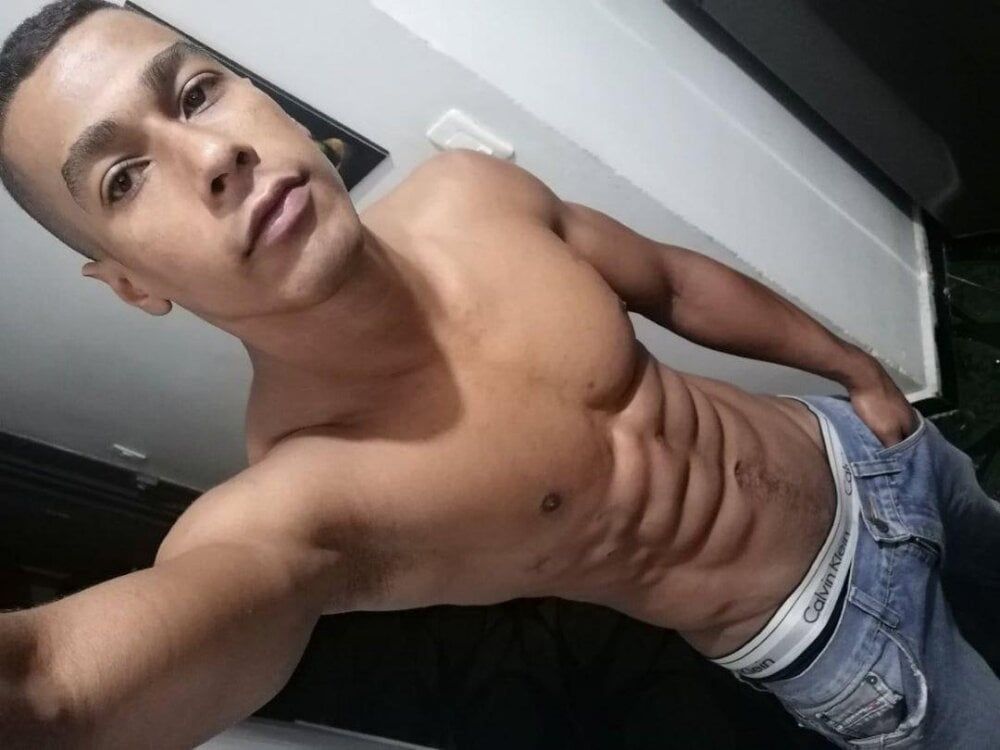 t-rex_ from stripchat