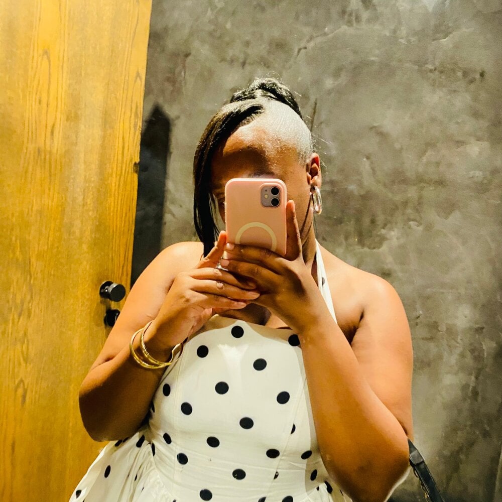 Thck_sxy: офлайн-секс-чат