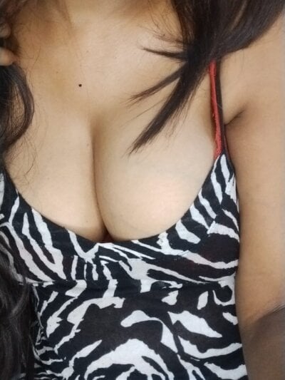 Shreya727 on StripChat