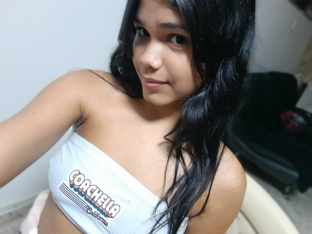 SofiaSweet_1_ profile