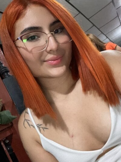lizi_blue from stripchat