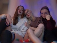 maple_syrup_'s Offline Chat Room
