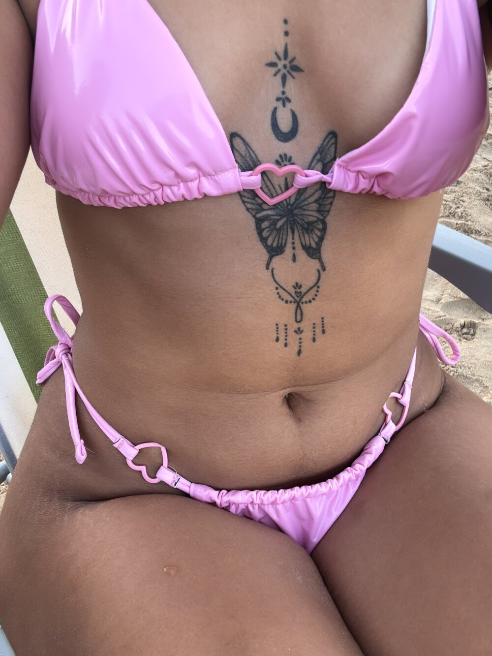 elivecams.com miss_diorr livesex profile in mix cams