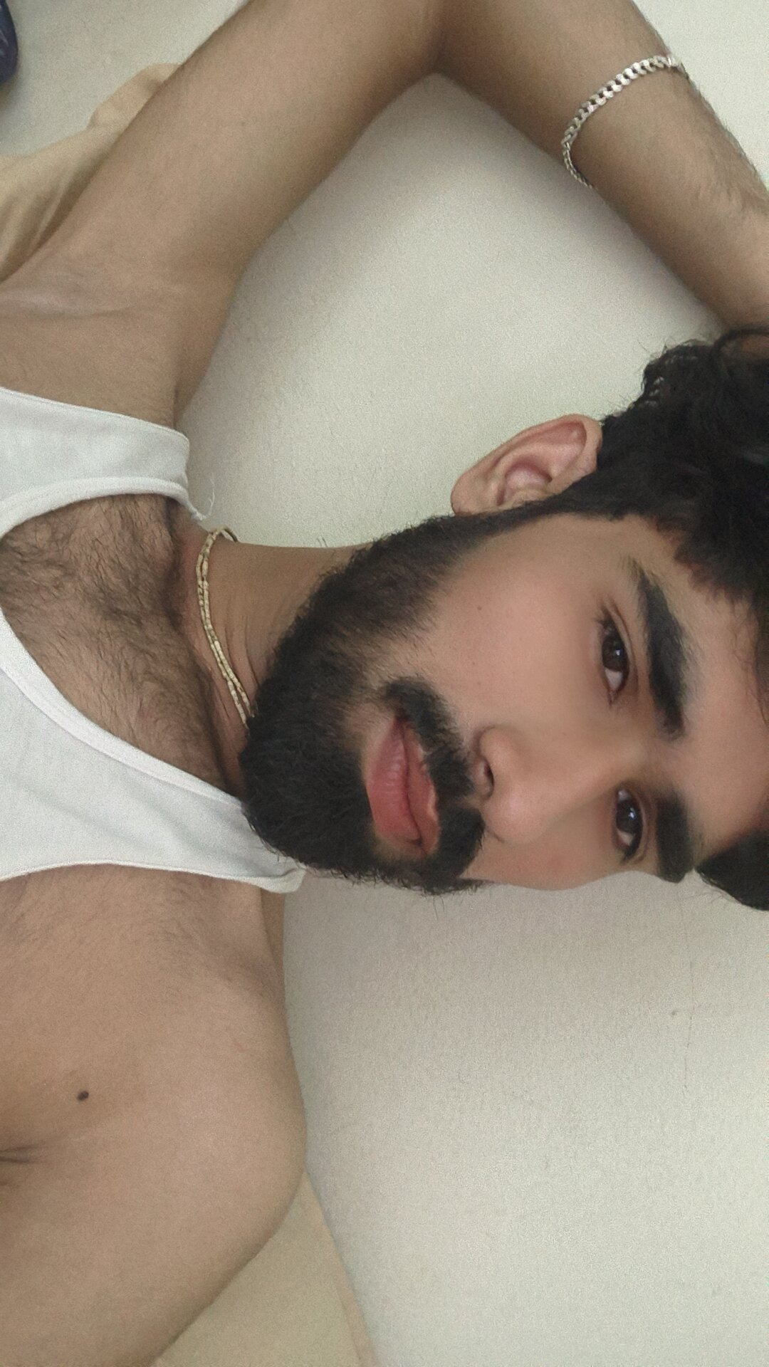 vivek_hrynvi