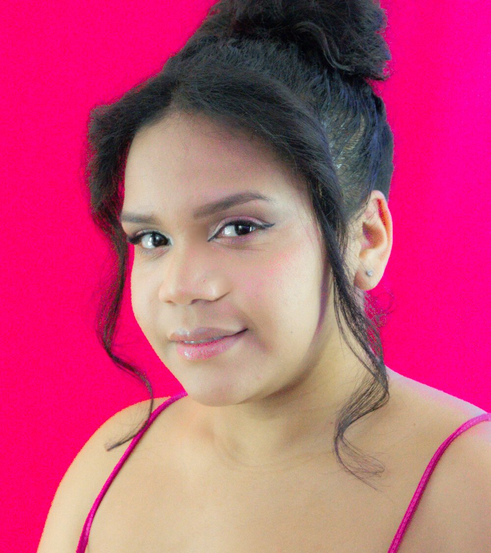 Ainhoa-Cox profile