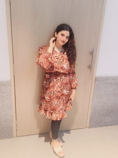 elivecams.com Myra_4U livesex profile in ethnicityindian cams