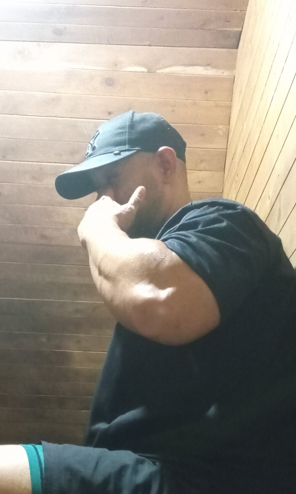 musclehetero profile