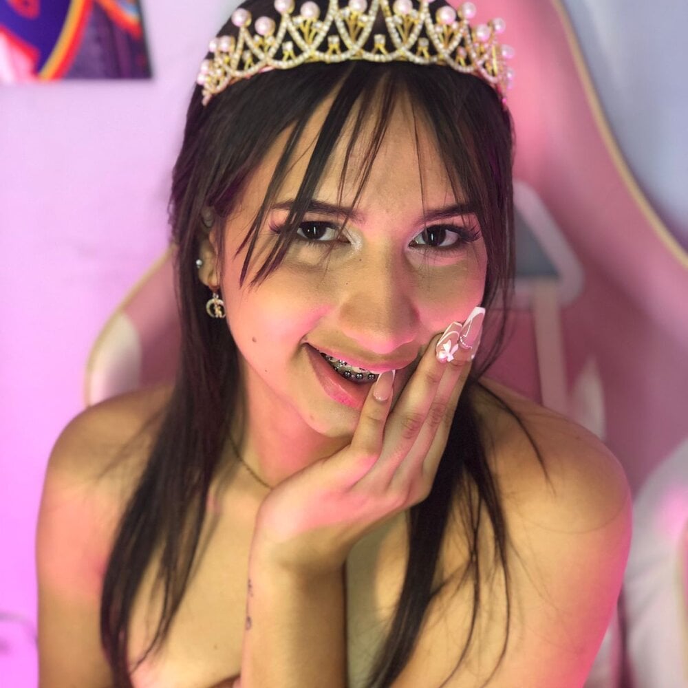 athenea__fox from stripchat
