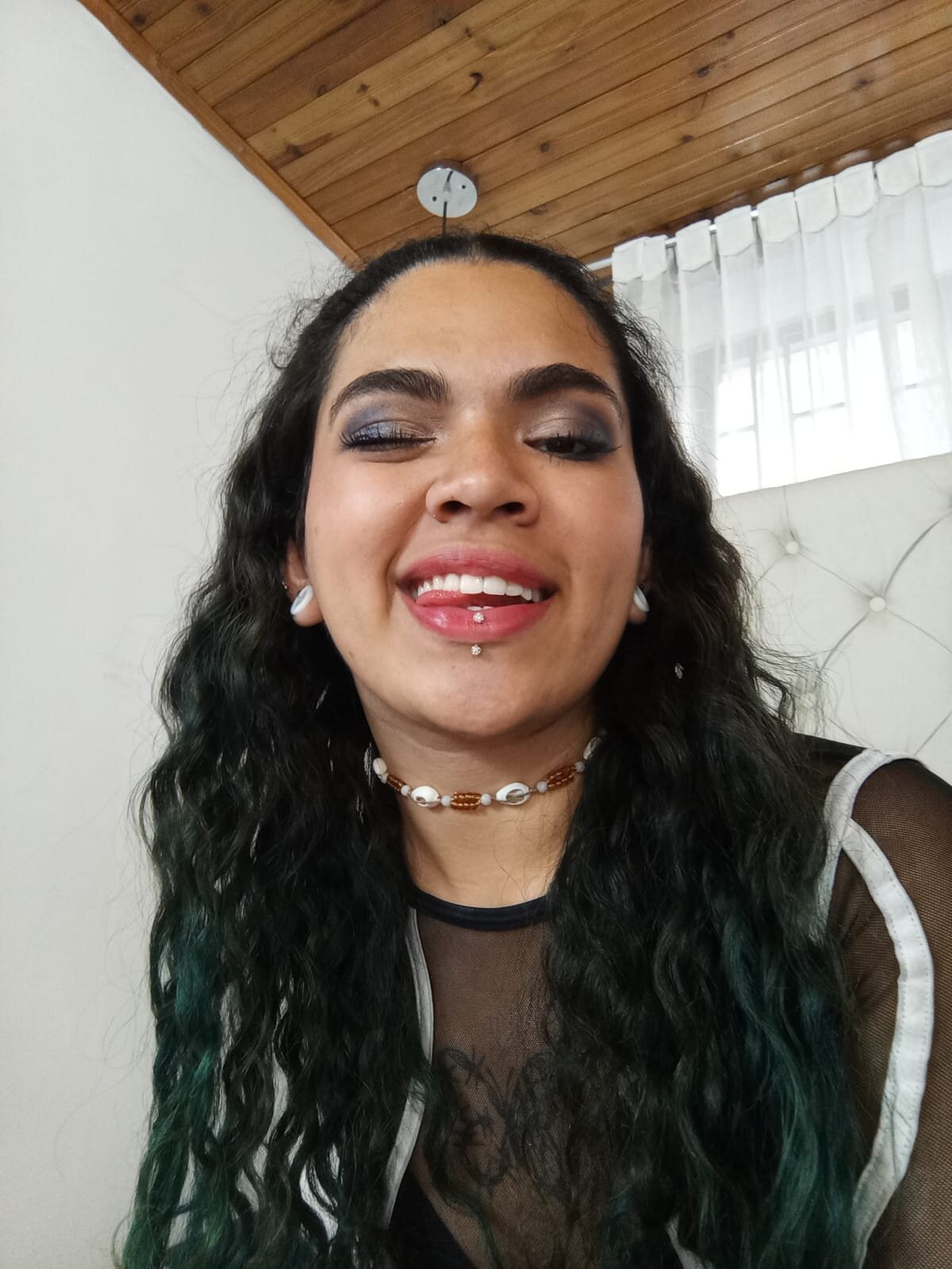 charlottee_blue