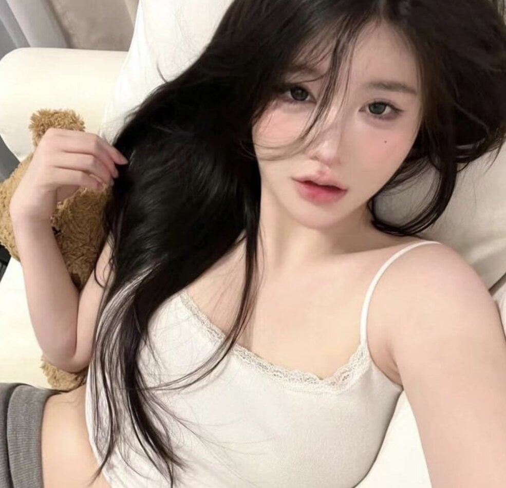 elivecams.com ruby_68 livesex profile in small-tits cams