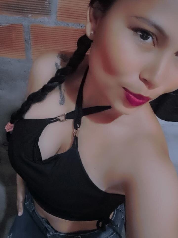 mia_kisess19 profile