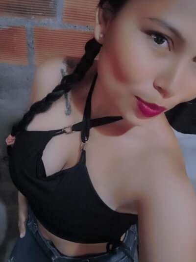 mia_kisess19 from stripchat