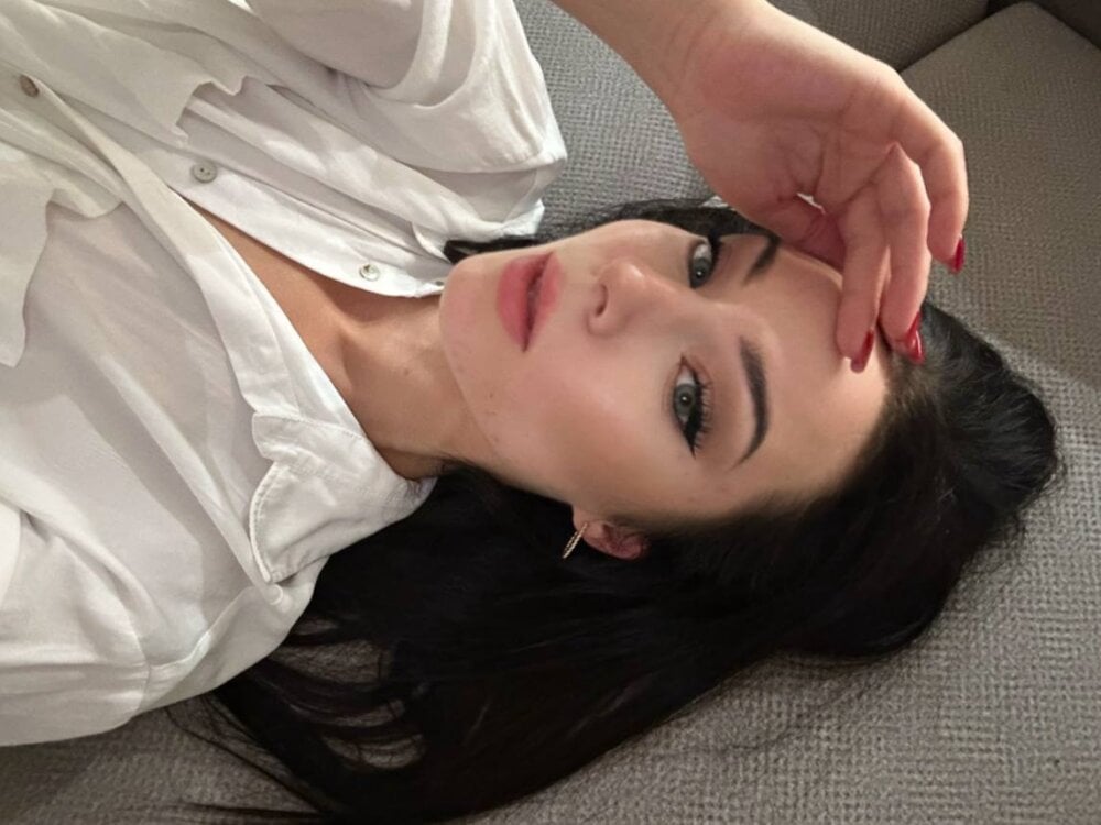 alisa_rai from stripchat