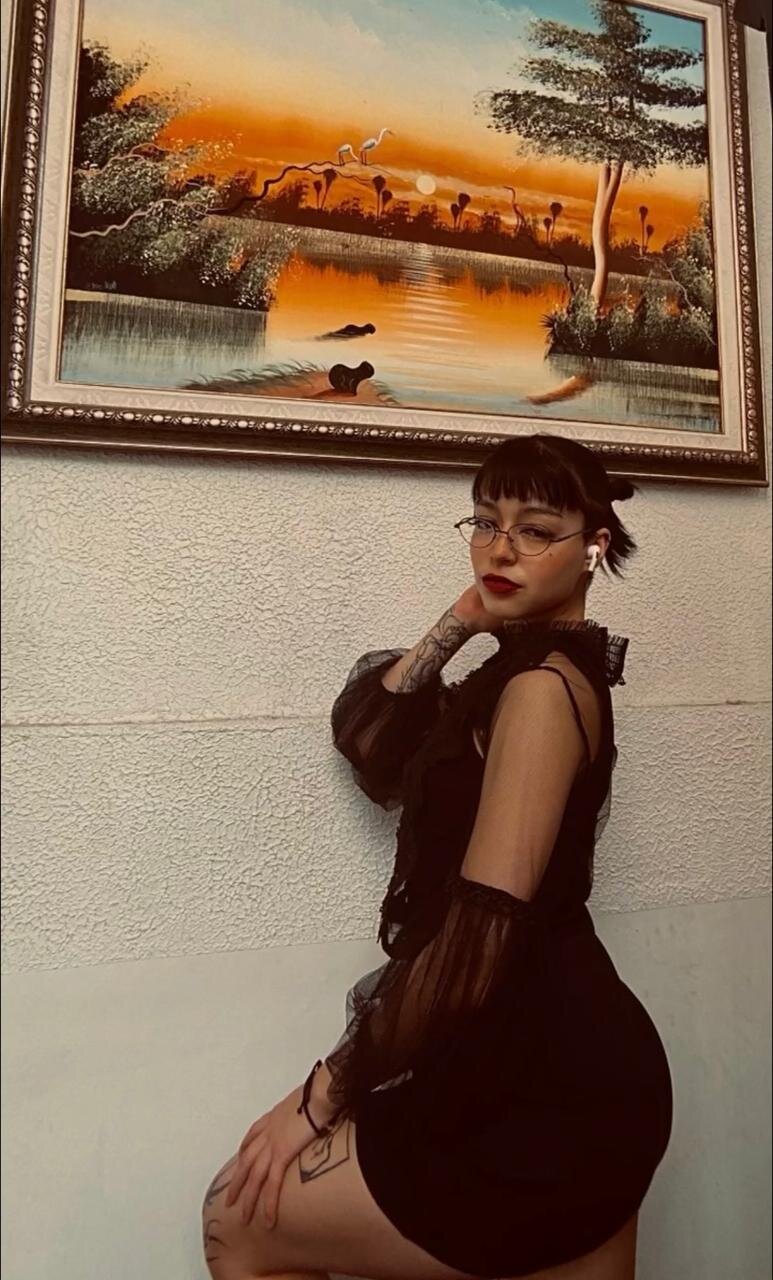 MITZI_TAY1