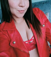 Iris_t Adlı Modelin Çevrimdışı Sohbet Odası