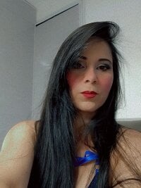 Alettalovee's Live Webcam Show