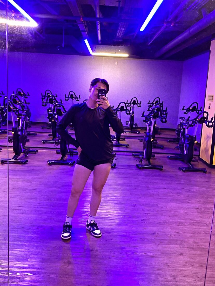 henrick_lux from stripchat