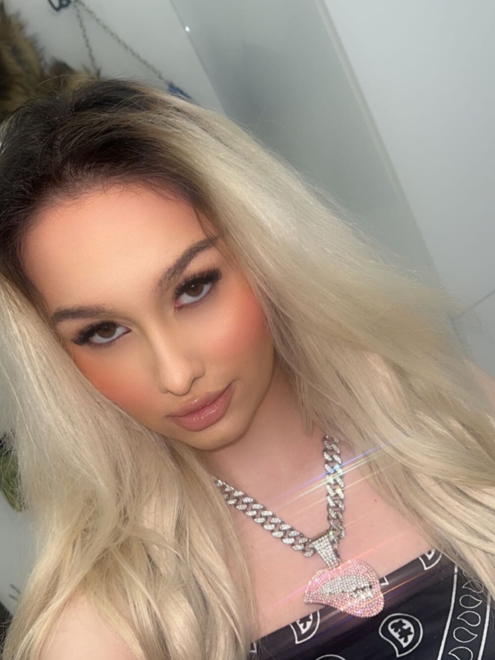 Live sex webcam photo for mollyxxx #289796834