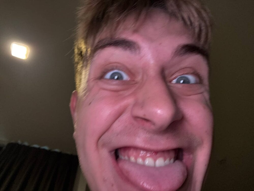 uwucutieboy from stripchat
