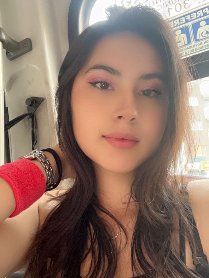 naomi_azumi profile