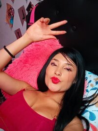 Offline chatovací místnost mia_stribute