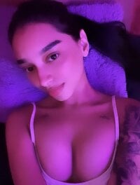 studentkylie's Offline Chat Room