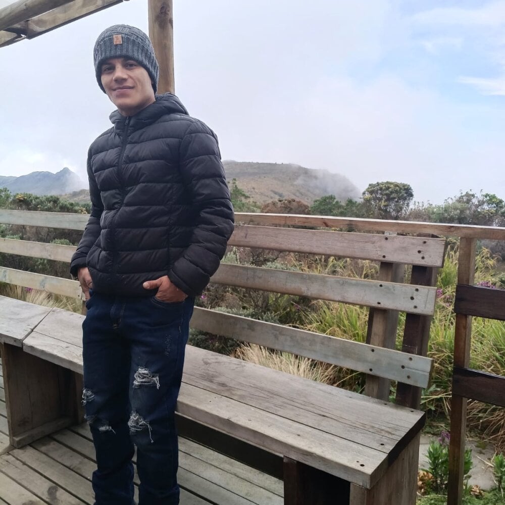 morensuug from stripchat