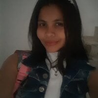 Desiree_FrostF's Offline Chat Room