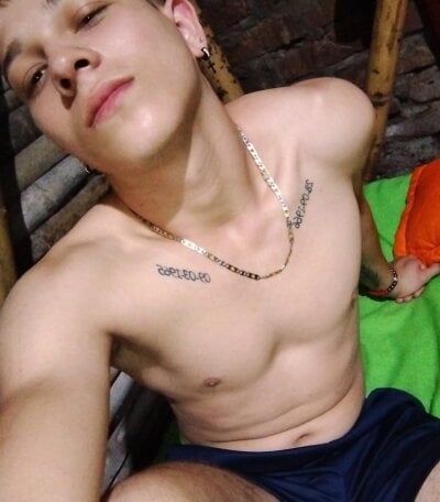 Hot_boys_latinos - Stripchat Couple 