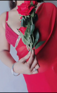 Sexy_Sarikaa élő XXX-chatje