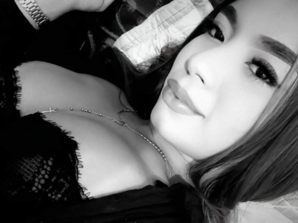 lunita_deamor profile