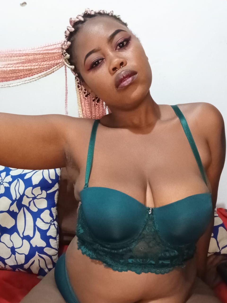 SexyChubbyBabeX