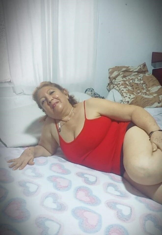 Maturelatina's Offline XXX Chat
