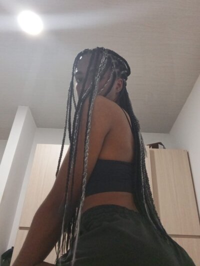 isisnaughty from stripchat