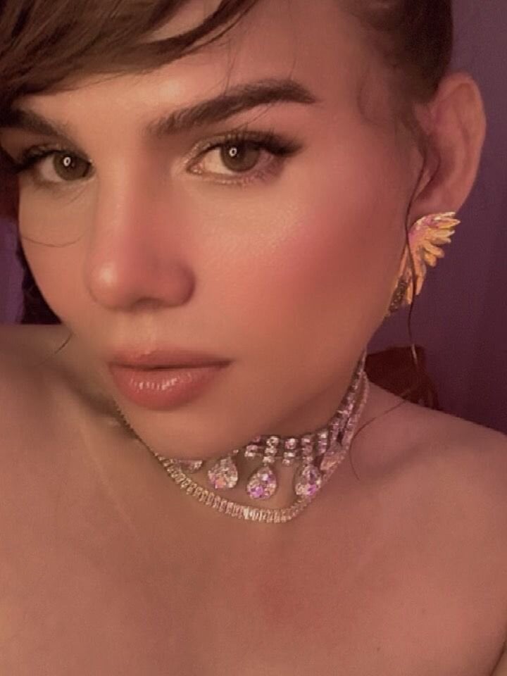 APRILSUMMER02's Offline XXX Chat
