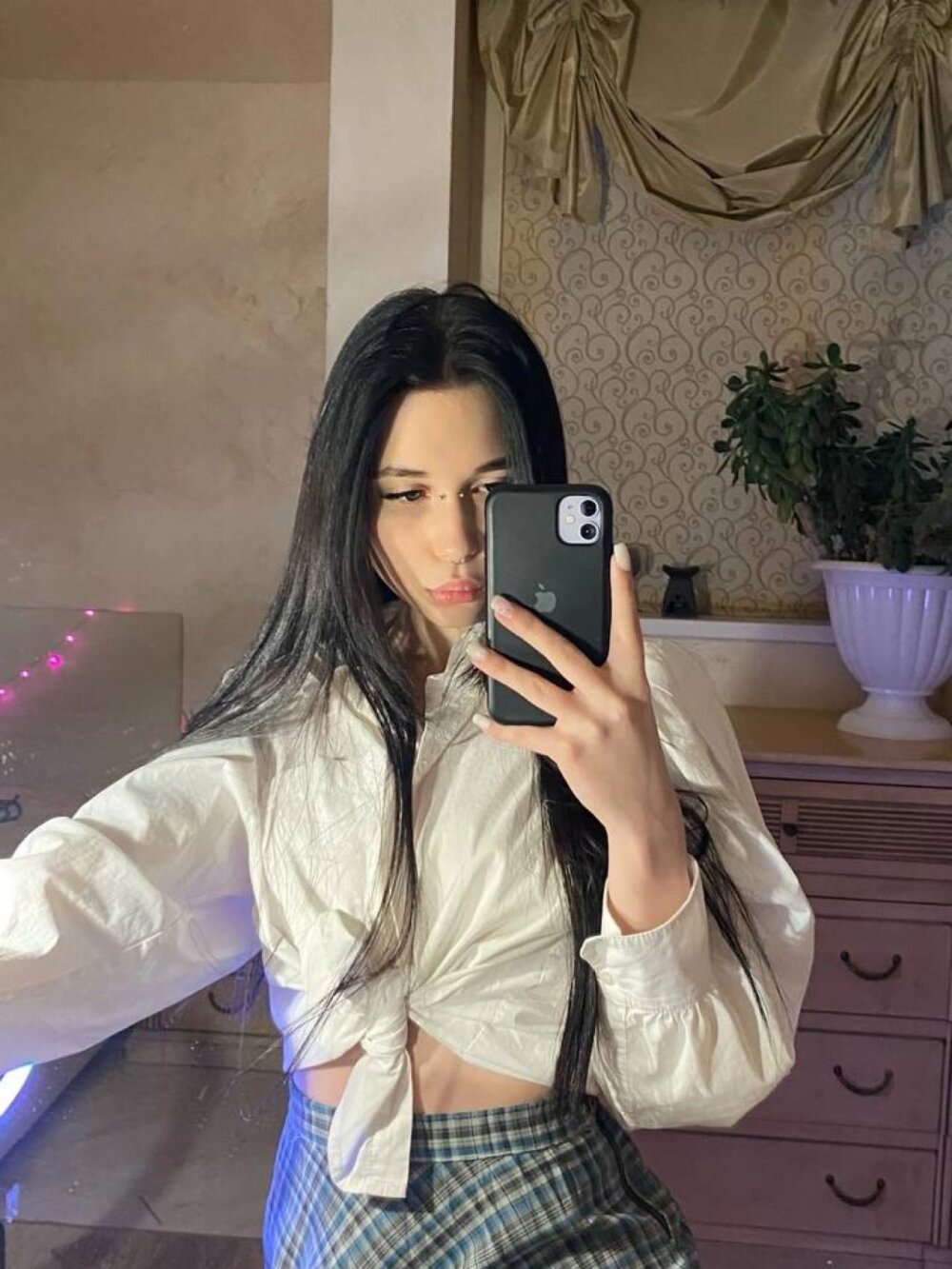 Your__Wife Free Live Webcam Show & XXX Chat xHamsterLive