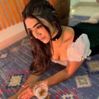 miah_luv's webcam live show