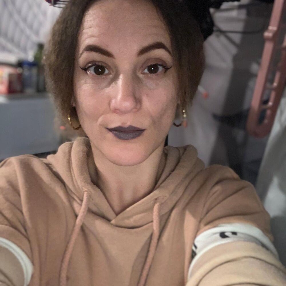 Live sex webcam photo for Strict_Angel #289950445