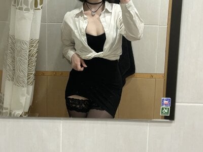 Erica_Red Female Teen Online Webcam Naked