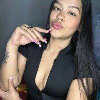 zara_blaze122's Offline Chat Room