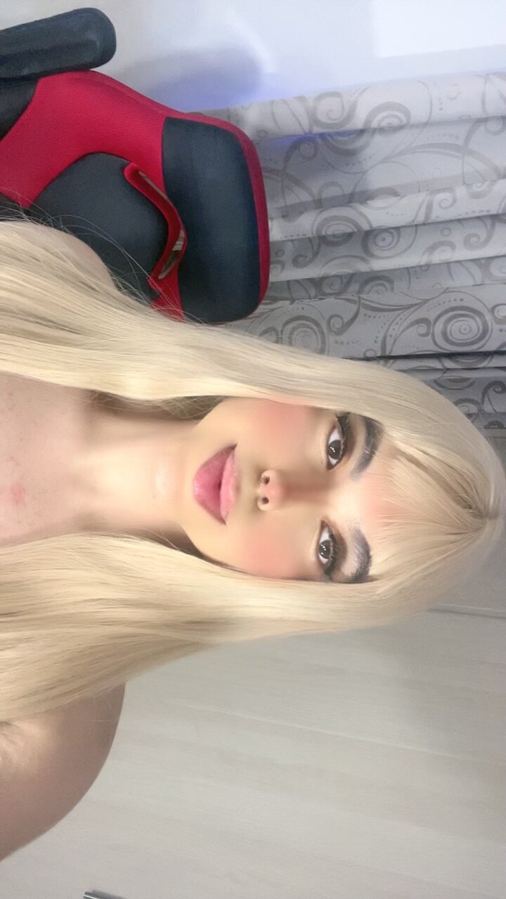 I_want_to_be_your_wife