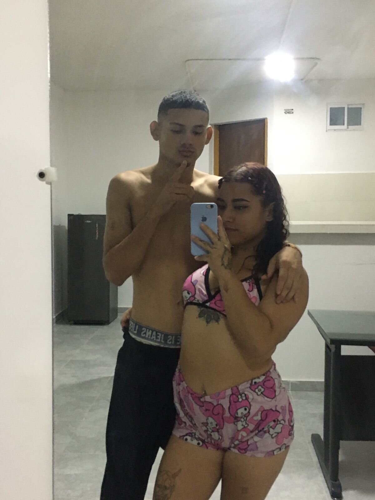 coupleGrey_sweet