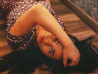 DanielaRoks' Offline Chat Room