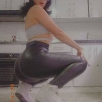 lassiebitch1 Adlı Modelin Çevrimdışı Sohbet Odası