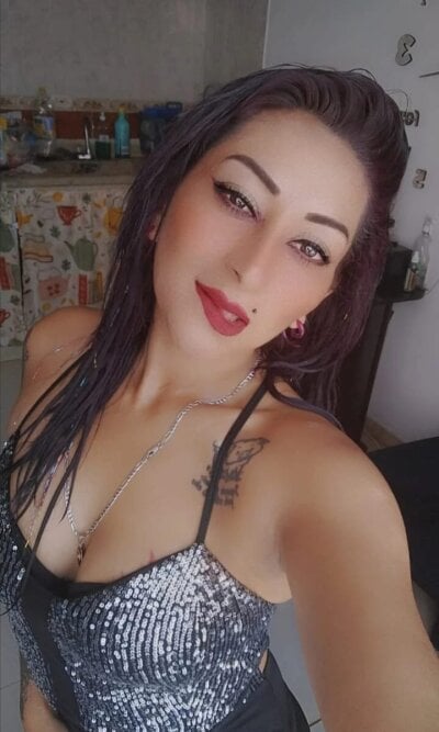 Thaly_funn Couple Fingeringlatin Live Webcam Sex