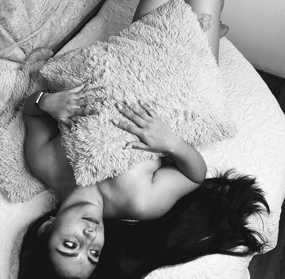 Live sex webcam photo for Karla_hernandez_ #289990955