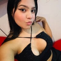 Isabella__Rose's Offline Chat Room