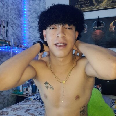 KING_HOT1_ - Stripchat Blowjob Cam2cam Masturbation Boy 